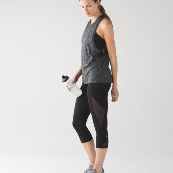 Lululemon Work The Circuit Tank in Heathered Black / Black Size 6 - Picture 3 of 9